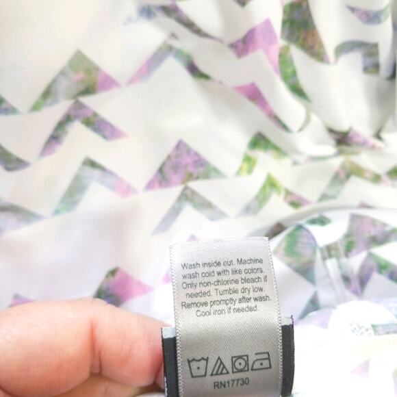 Champion colorful cinch waist hooded windbreaker - Picture 12 of 13